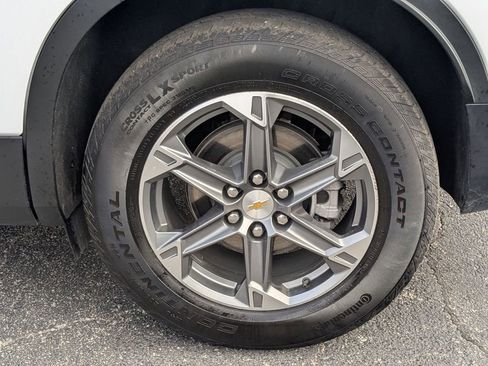 Used 2025 Chevrolet Blazer LT image 29