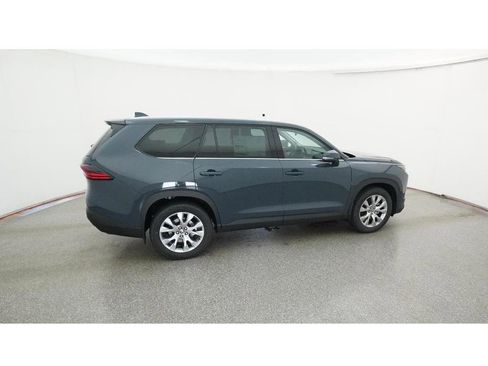 New 2026 Toyota Grand Highlander Limited image 10