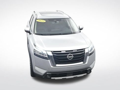 Used 2023 Nissan Pathfinder Platinum AWD/4WD image 33