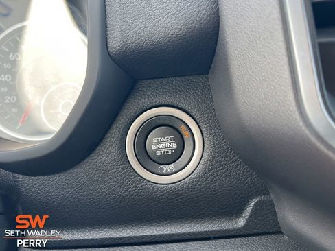 Used 2024 RAM 2500 Big Horn image 21