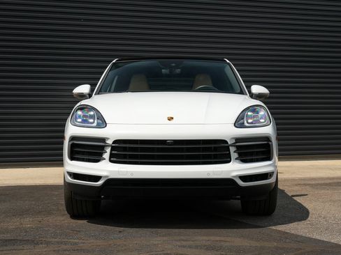 Certified 2022 Porsche Cayenne Coupe AWD/4WD image 6