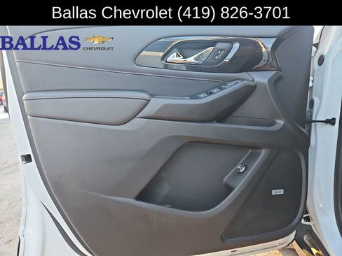 Certified 2023 Chevrolet Traverse RS image 23