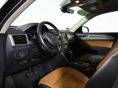 Used 2019 Volkswagen Atlas SEL Premium AWD/4WD image 15