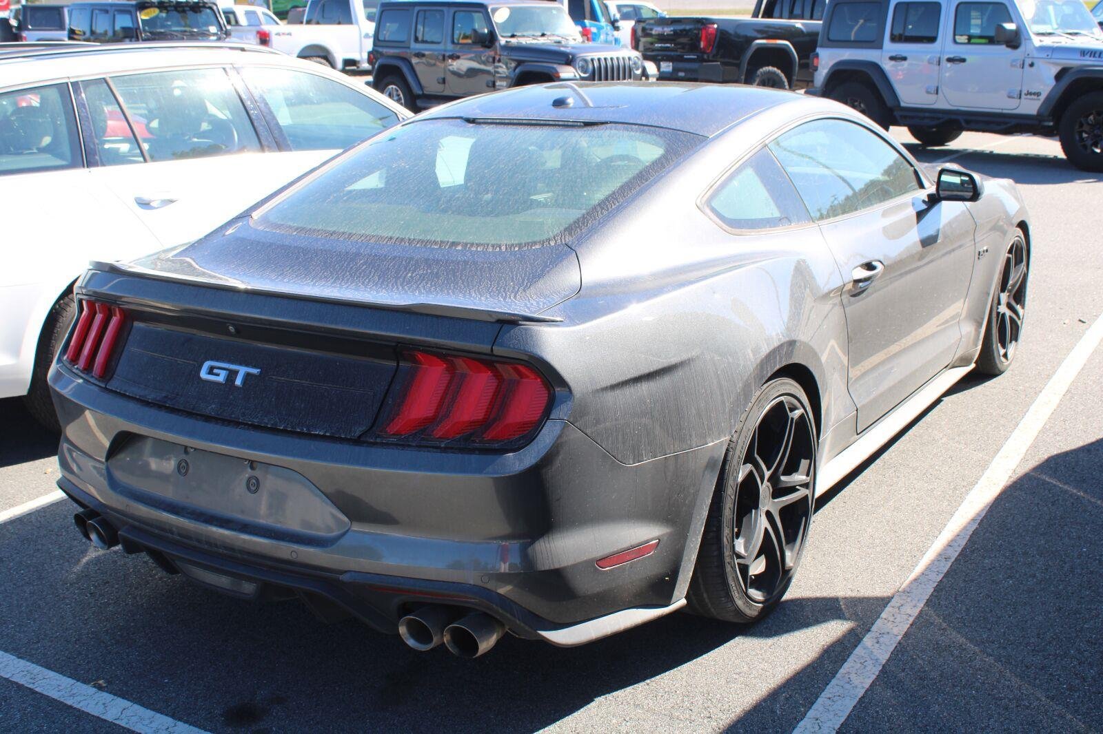 Used 2019 Ford Mustang GT RWD image 4