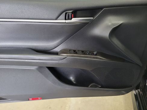 Used 2022 Toyota Camry LE FWD image 19