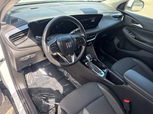 Used 2025 Buick Encore GX Preferred FWD image 24