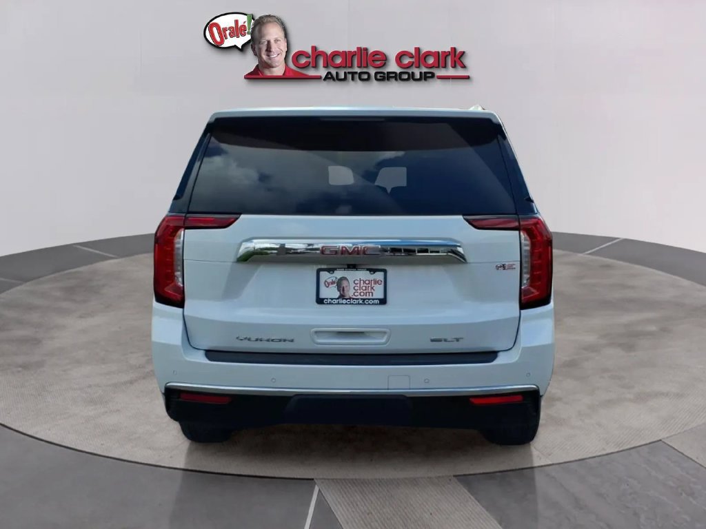 Used 2023 GMC Yukon XL SLT w/ SLT Premium Package RWD image 4