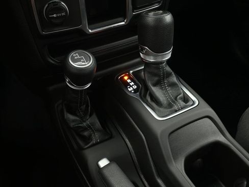 Used 2024 Jeep Wrangler Sport AWD/4WD image 21