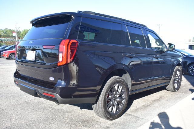 Used 2025 Ford Expedition Platinum w/ Stealth Performance Package AWD/4WD image 14