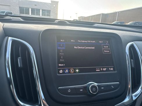 Used 2023 Chevrolet Equinox LS w/ LS Convenience Package FWD image 12
