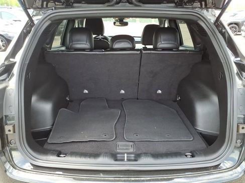 Used 2025 Jeep Compass Limited AWD/4WD image 13