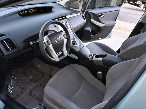 Used 2014 Toyota Prius Prime Plug-In Hybrid FWD image 11