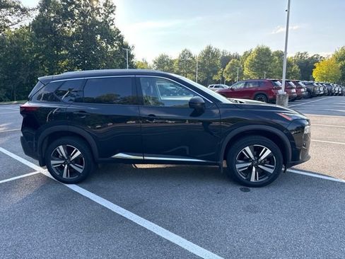 Used 2023 Nissan Rogue SL w/ SL Premium Package AWD/4WD image 3