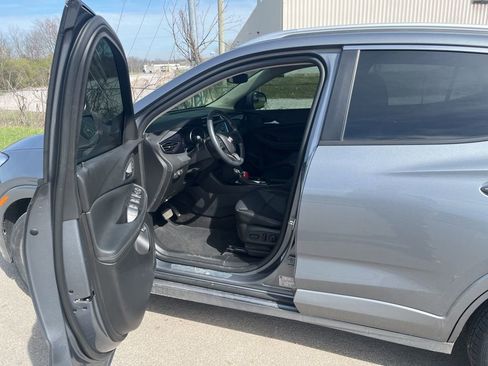 Used 2022 Buick Encore GX Select w/ Sport Touring Package image 6