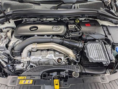 Used 2025 Mercedes-Benz GLA 250 4MATIC image 24