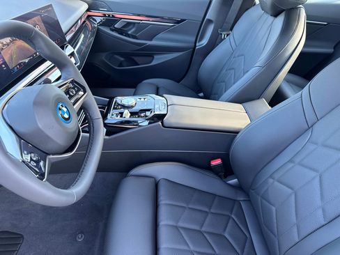 New 2026 BMW i5 eDrive40 AWD/4WD image 20