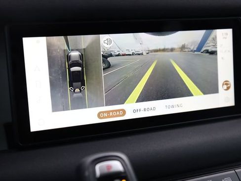 Used 2021 Land Rover Defender 110 image 17