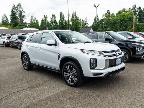 Used 2023 Mitsubishi Outlander Sport ES AWD/4WD image 27