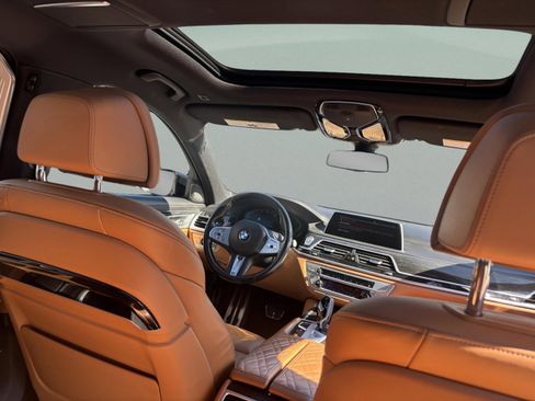 Used 2021 BMW 750i xDrive w/ Luxury Rear Seating Package image 35