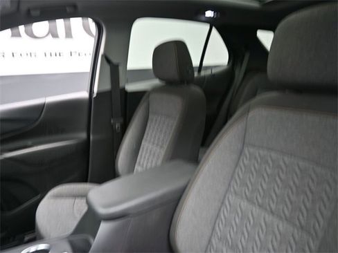 Used 2022 Chevrolet Equinox LT image 16