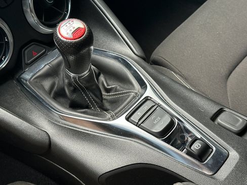 Used 2023 Chevrolet Camaro SS RWD image 17