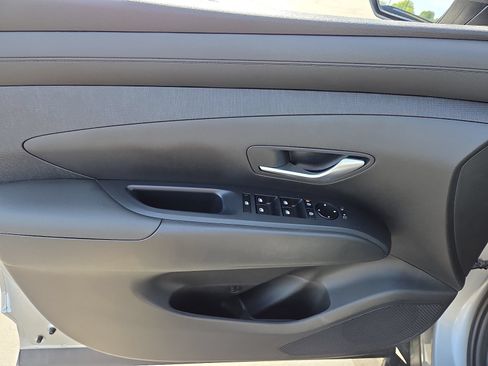 Certified 2025 Hyundai Tucson SEL AWD/4WD image 13