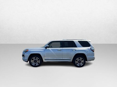 Used 2019 Toyota 4Runner Limited AWD/4WD image 2