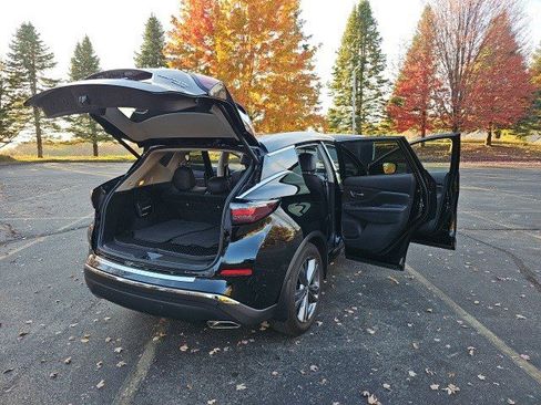 Used 2024 Nissan Murano Platinum w/ Cargo Package image 34