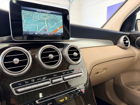 Used 2019 Mercedes-Benz GLC 300 image 45