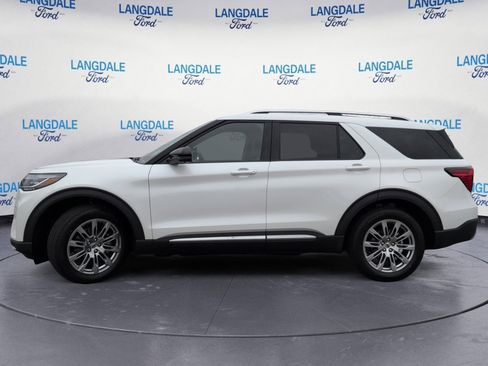 New 2026 Ford Explorer Platinum image 10