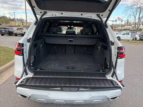 Used 2024 BMW X5 xDrive40i image 9