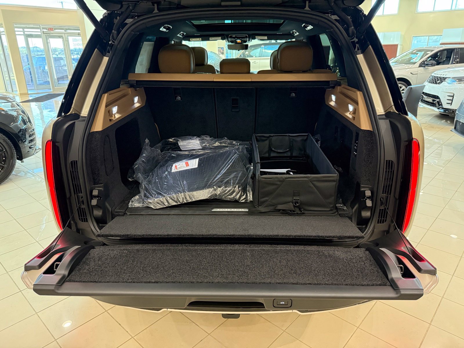 New 2026 Land Rover Range Rover SE AWD/4WD image 50