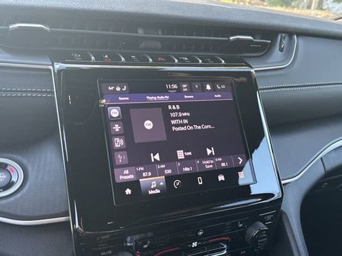 New 2025 Jeep Grand Cherokee L Laredo image 25