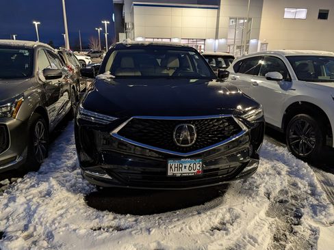 Used 2023 Acura MDX SH-AWD image 2