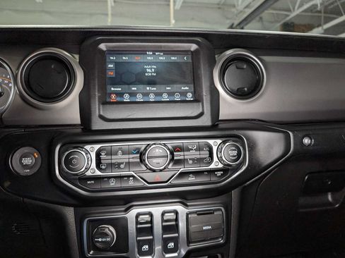 Used 2023 Jeep Wrangler Sport AWD/4WD image 32