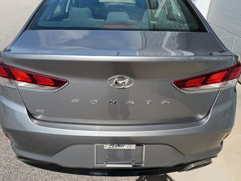 Used 2018 Hyundai Sonata SE w/ Cargo Package FWD image 18