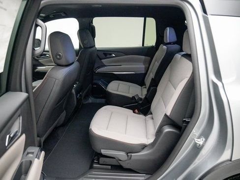 New 2026 Chevrolet Traverse LT w/ Enhanced Driving Package FWD image 24
