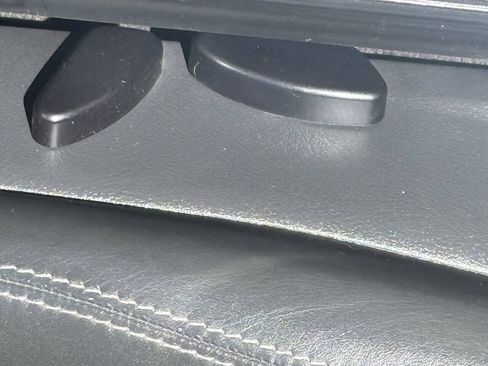 Used 2004 Chrysler Crossfire Coupe RWD image 8