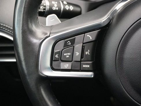 Used 2020 Jaguar F-PACE S image 21