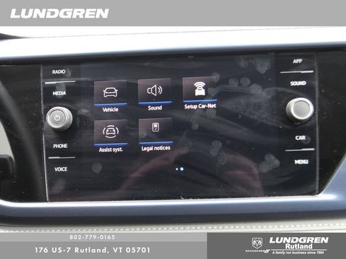 Used 2024 Volkswagen Taos SE AWD/4WD image 19
