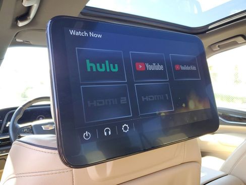Used 2023 Cadillac Escalade ESV Premium Luxury w/ LPO, Radiant Package AWD/4WD image 28