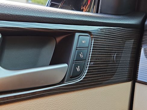 Used 2018 Hyundai Sonata Limited FWD image 25