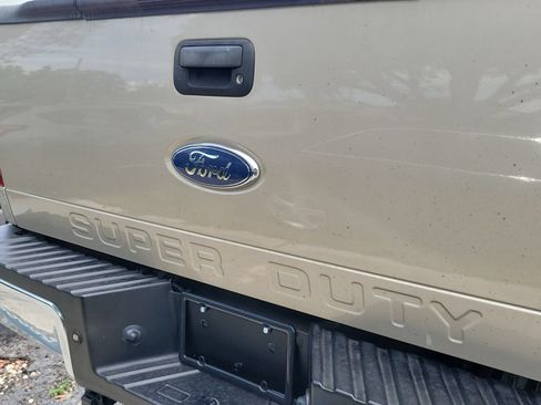 Used 2008 Ford F250 XLT AWD/4WD image 3
