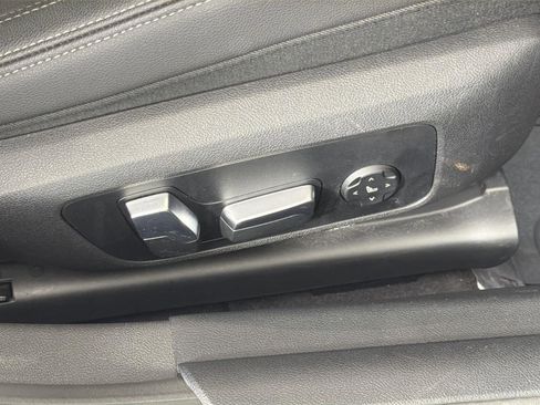 Used 2023 BMW i4 eDrive40 w/ M Sport Package image 34