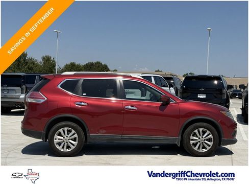 Used 2016 Nissan Rogue SV w/ SV Premium Package FWD image 3
