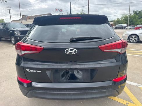 Used 2017 Hyundai Tucson SE w/ SE Popular Package 02 FWD image 8
