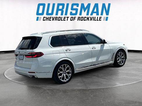 Used 2024 BMW X7 xDrive40i AWD/4WD image 6