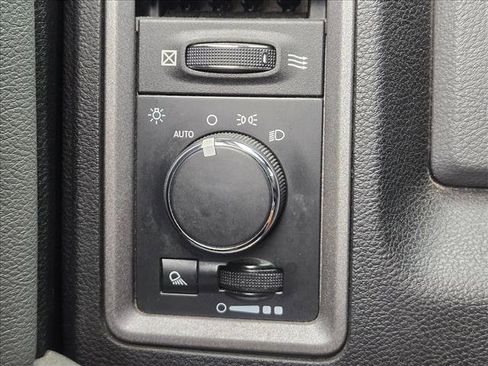 Used 2014 RAM 1500 Tradesman w/ Power & Remote Entry Group image 10