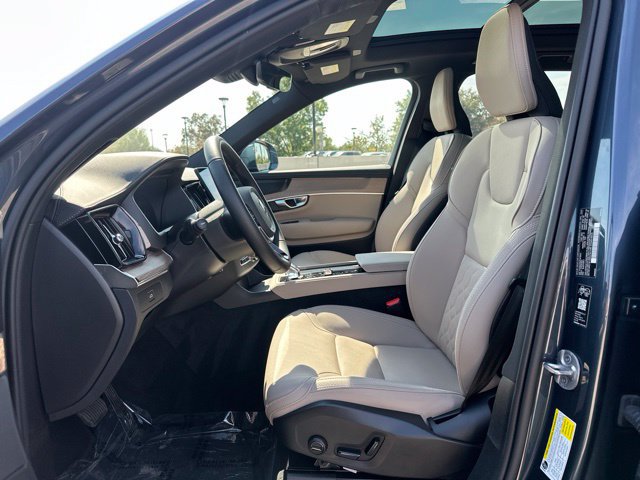 Certified 2026 Volvo XC90 B6 Plus AWD/4WD image 19