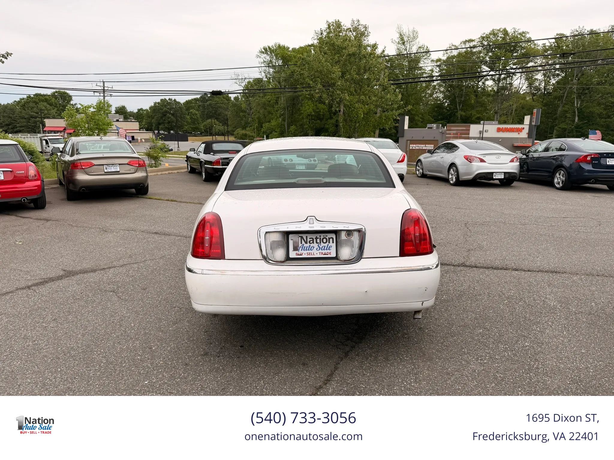 Used 1999 Lincoln Town Car Signature RWD image 5